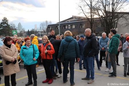 Javno pismo ministrici za zdravje in miren shod v podporo zoper ukinitvi Nujne medicinske pomoči Kamnik (19)